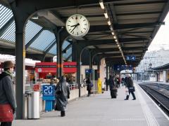 スイス Genève-Cornavin駅 8:37